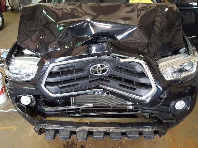 Photo 6 VIN: 5TFCZ5AN8HX070052 - TOYOTA TACOMA DOU 