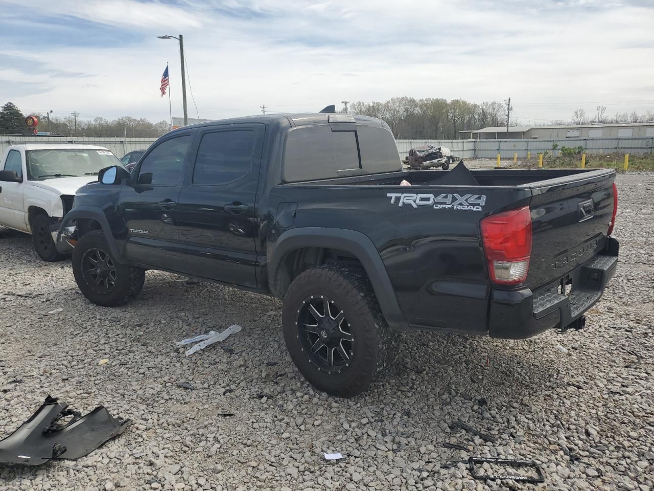 Photo 1 VIN: 5TFCZ5AN8HX097087 - TOYOTA TACOMA 