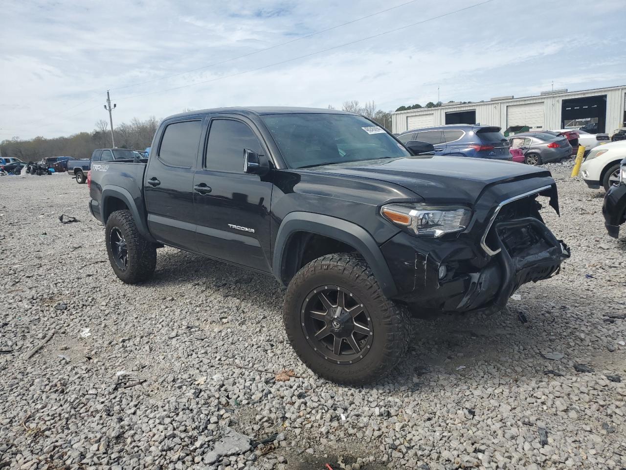 Photo 3 VIN: 5TFCZ5AN8HX097087 - TOYOTA TACOMA 