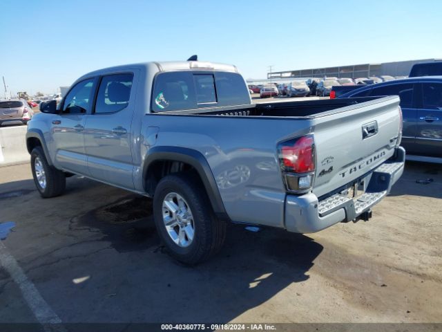 Photo 2 VIN: 5TFCZ5AN8HX102949 - TOYOTA TACOMA 