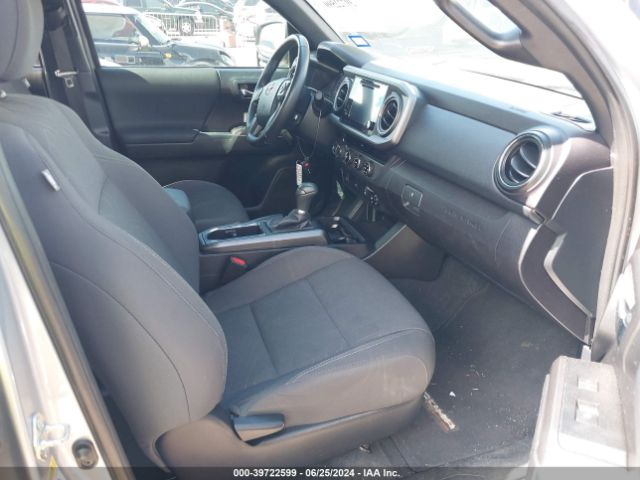 Photo 4 VIN: 5TFCZ5AN8HX113661 - TOYOTA TACOMA 