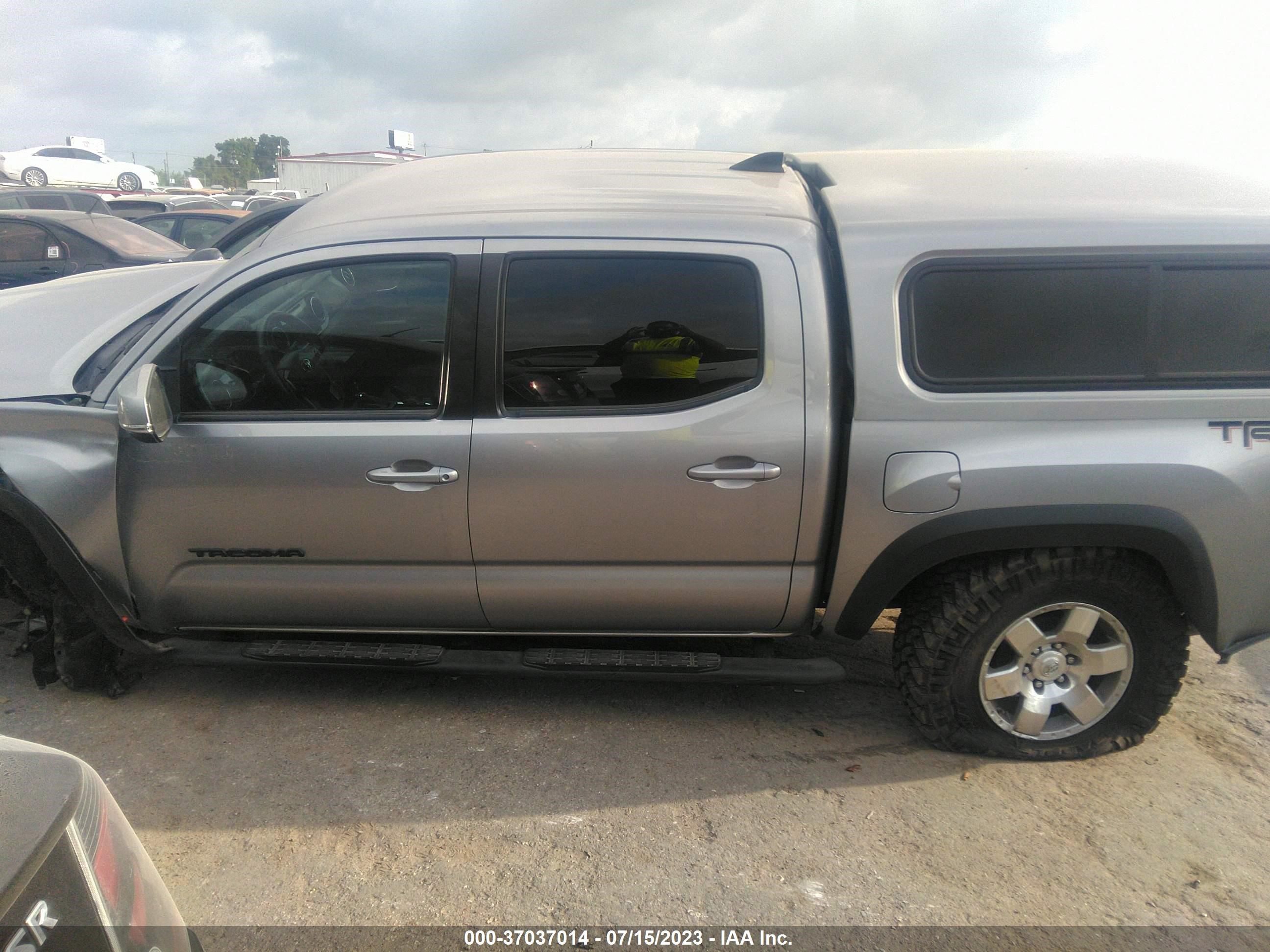 Photo 14 VIN: 5TFCZ5AN8JX122852 - TOYOTA TACOMA 