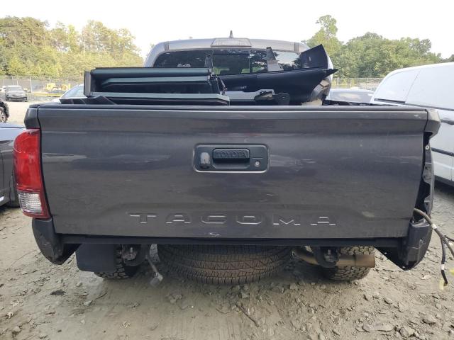 Photo 5 VIN: 5TFCZ5AN8JX135732 - TOYOTA TACOMA DOU 