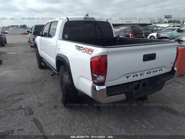 Photo 2 VIN: 5TFCZ5AN9HX081917 - TOYOTA TACOMA 