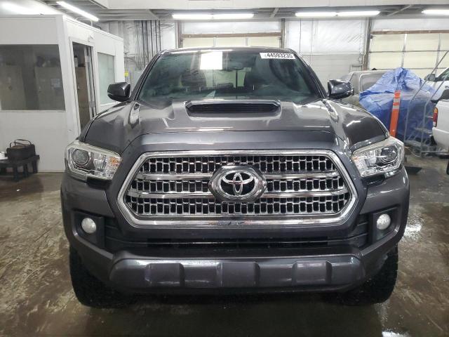 Photo 4 VIN: 5TFCZ5AN9HX100529 - TOYOTA TACOMA DOU 