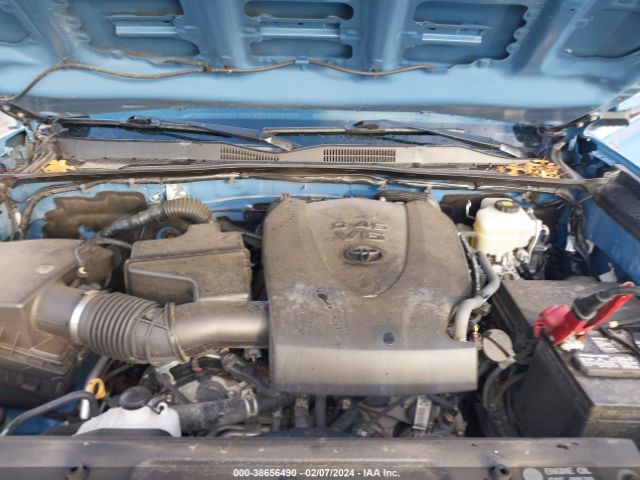 Photo 9 VIN: 5TFCZ5AN9JX159800 - TOYOTA TACOMA 