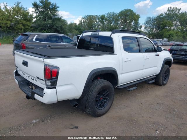 Photo 3 VIN: 5TFCZ5AN9MX281027 - TOYOTA TACOMA 