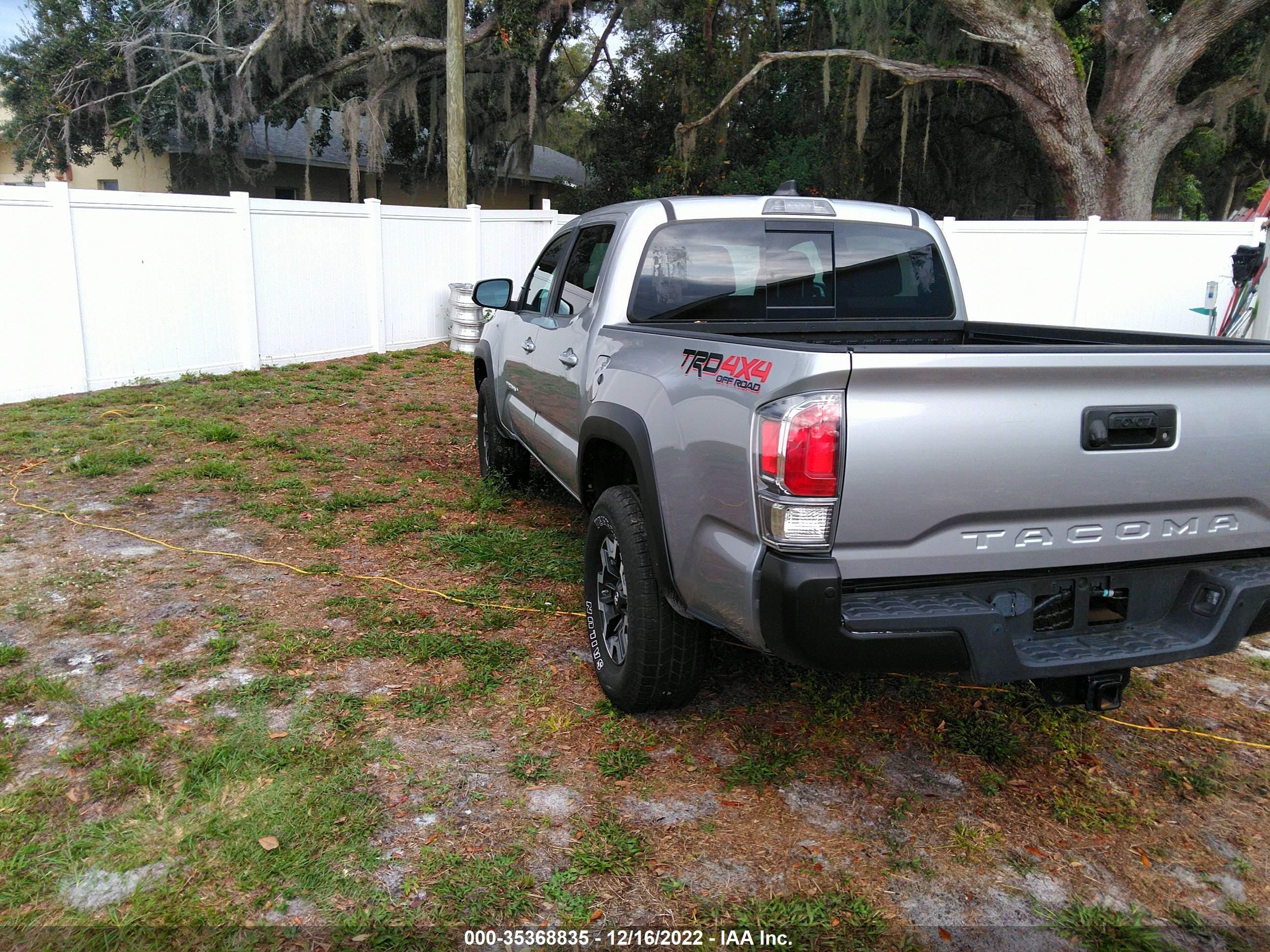 Photo 2 VIN: 5TFCZ5ANOLX229851 - TOYOTA TACOMA 