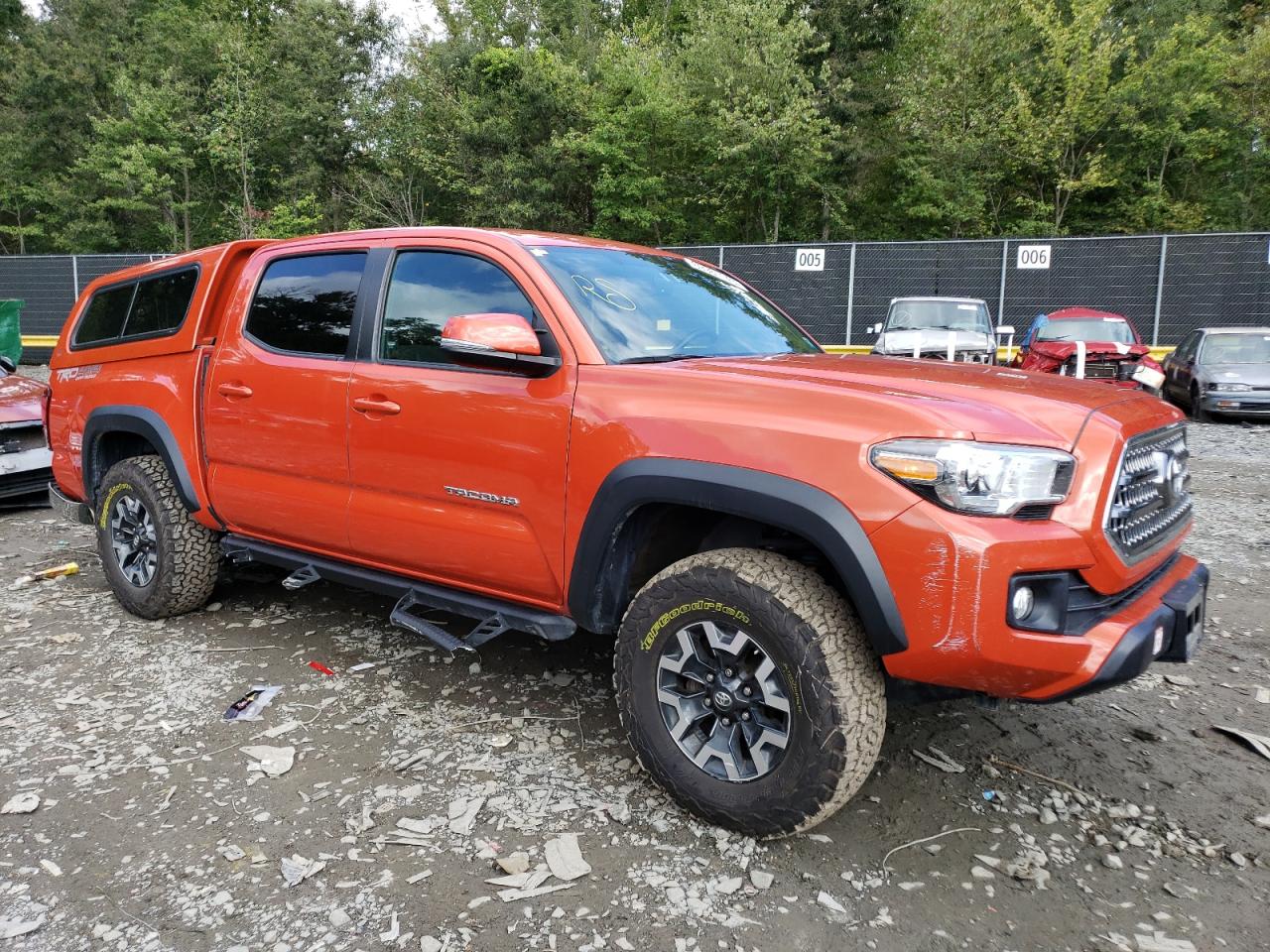 Photo 3 VIN: 5TFCZ5ANXGX013186 - TOYOTA TACOMA 