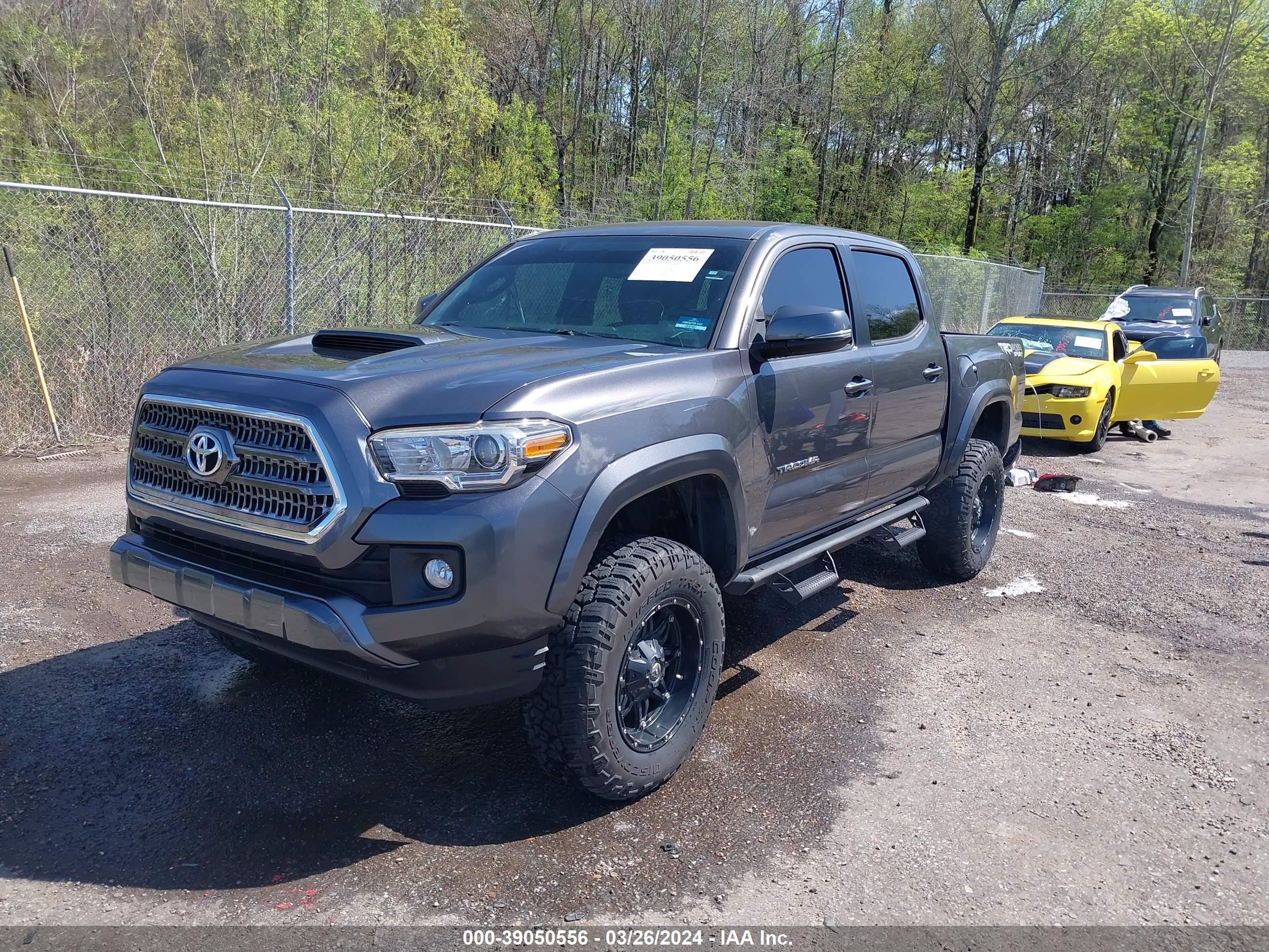 Photo 1 VIN: 5TFCZ5ANXGX035527 - TOYOTA TACOMA 