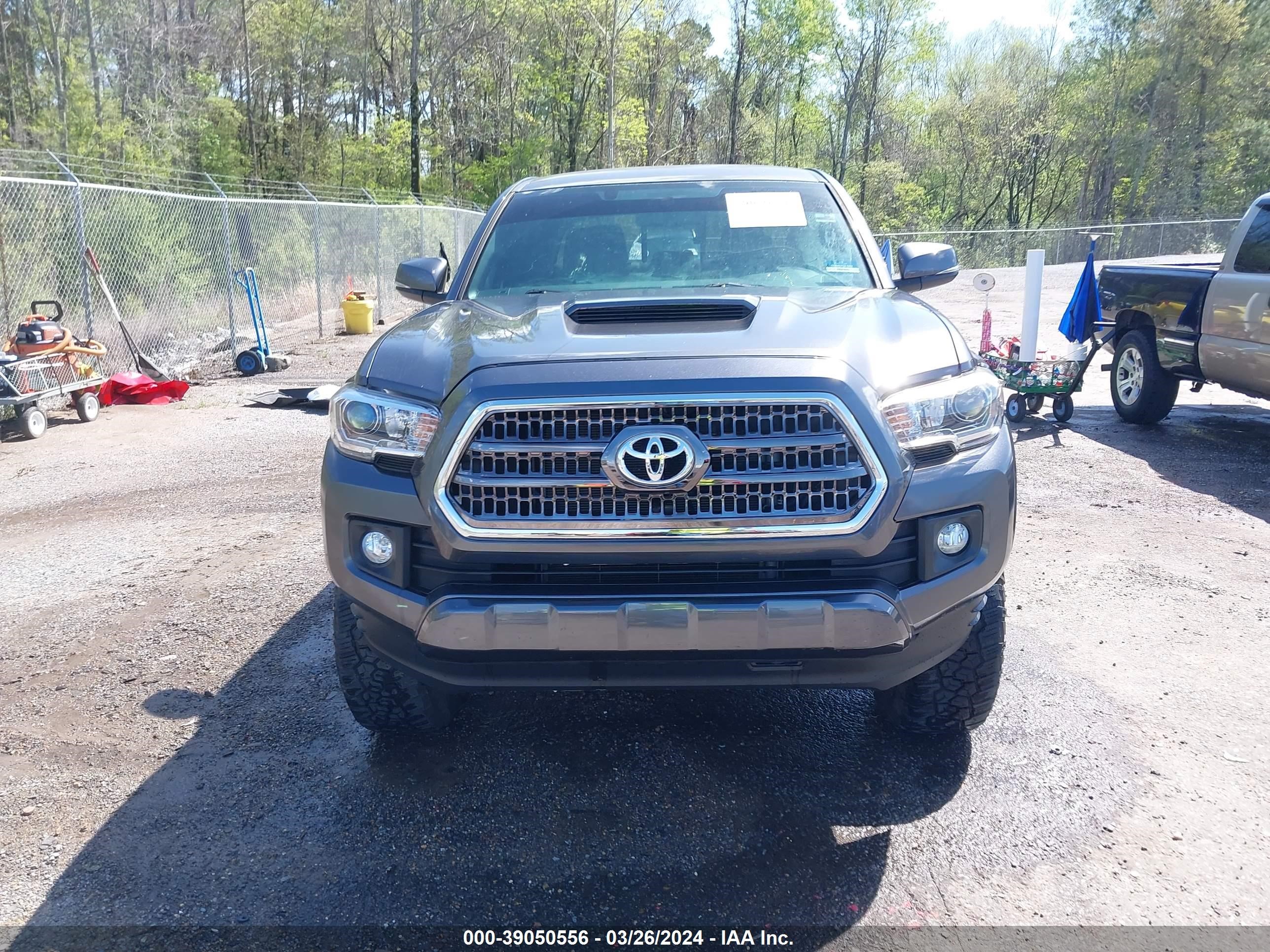 Photo 12 VIN: 5TFCZ5ANXGX035527 - TOYOTA TACOMA 