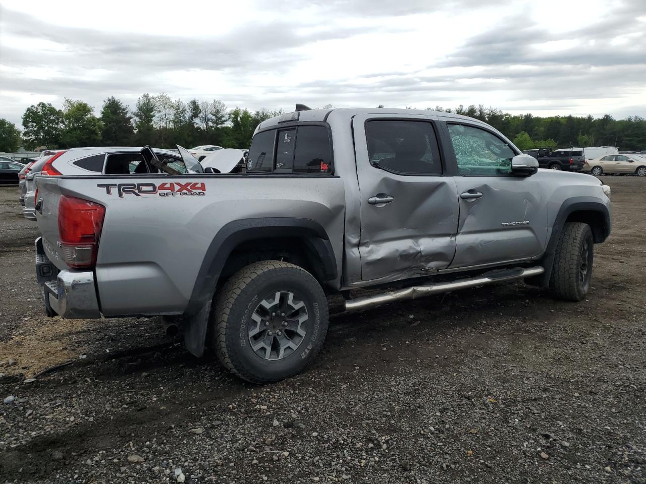 Photo 2 VIN: 5TFCZ5ANXGX041599 - TOYOTA TACOMA 