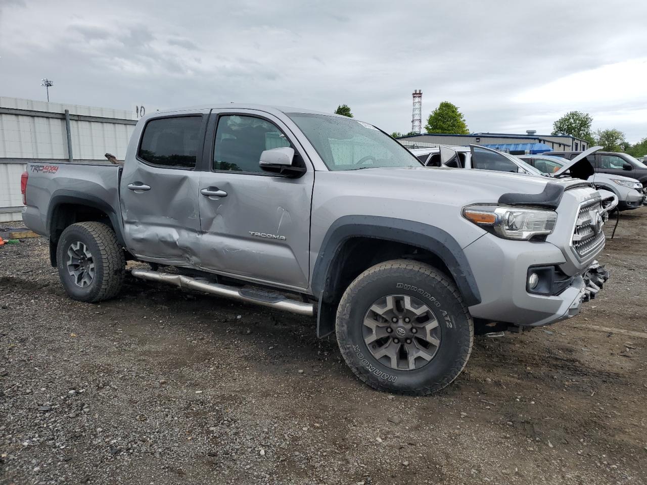 Photo 3 VIN: 5TFCZ5ANXGX041599 - TOYOTA TACOMA 