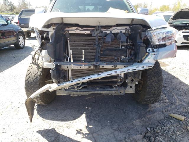 Photo 8 VIN: 5TFCZ5ANXHX096894 - TOYOTA TACOMA DOU 