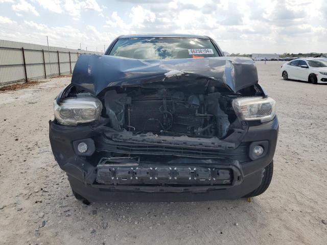 Photo 4 VIN: 5TFCZ5ANXHX109577 - TOYOTA TACOMA DOU 