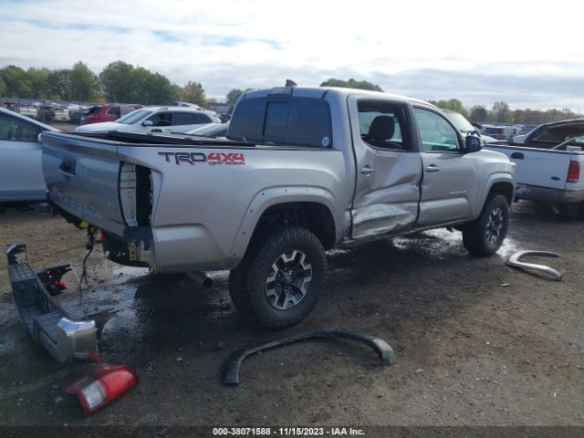 Photo 3 VIN: 5TFCZ5ANXKX174503 - TOYOTA TACOMA 