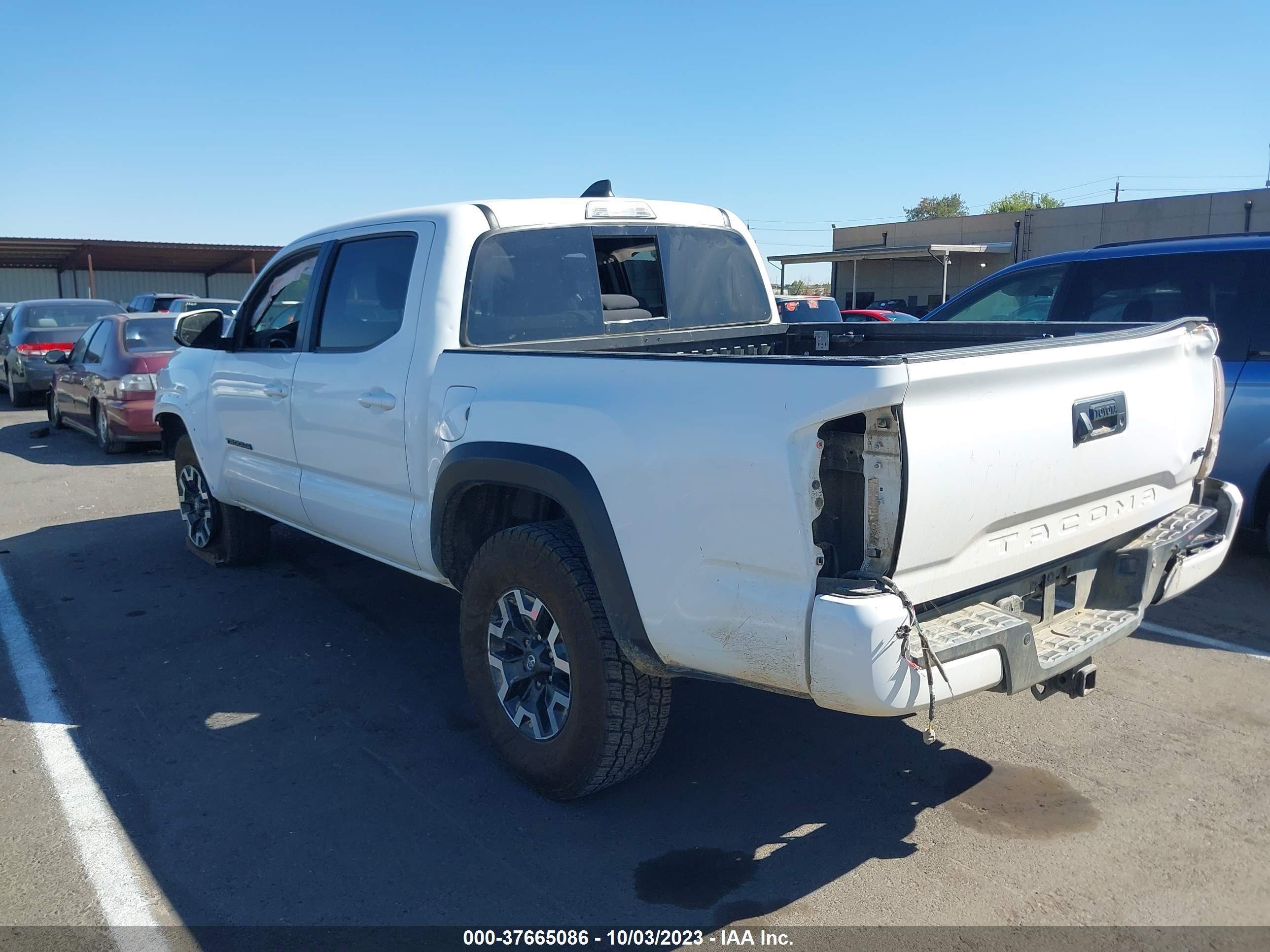 Photo 2 VIN: 5TFCZ5ANXLX235933 - TOYOTA TACOMA 