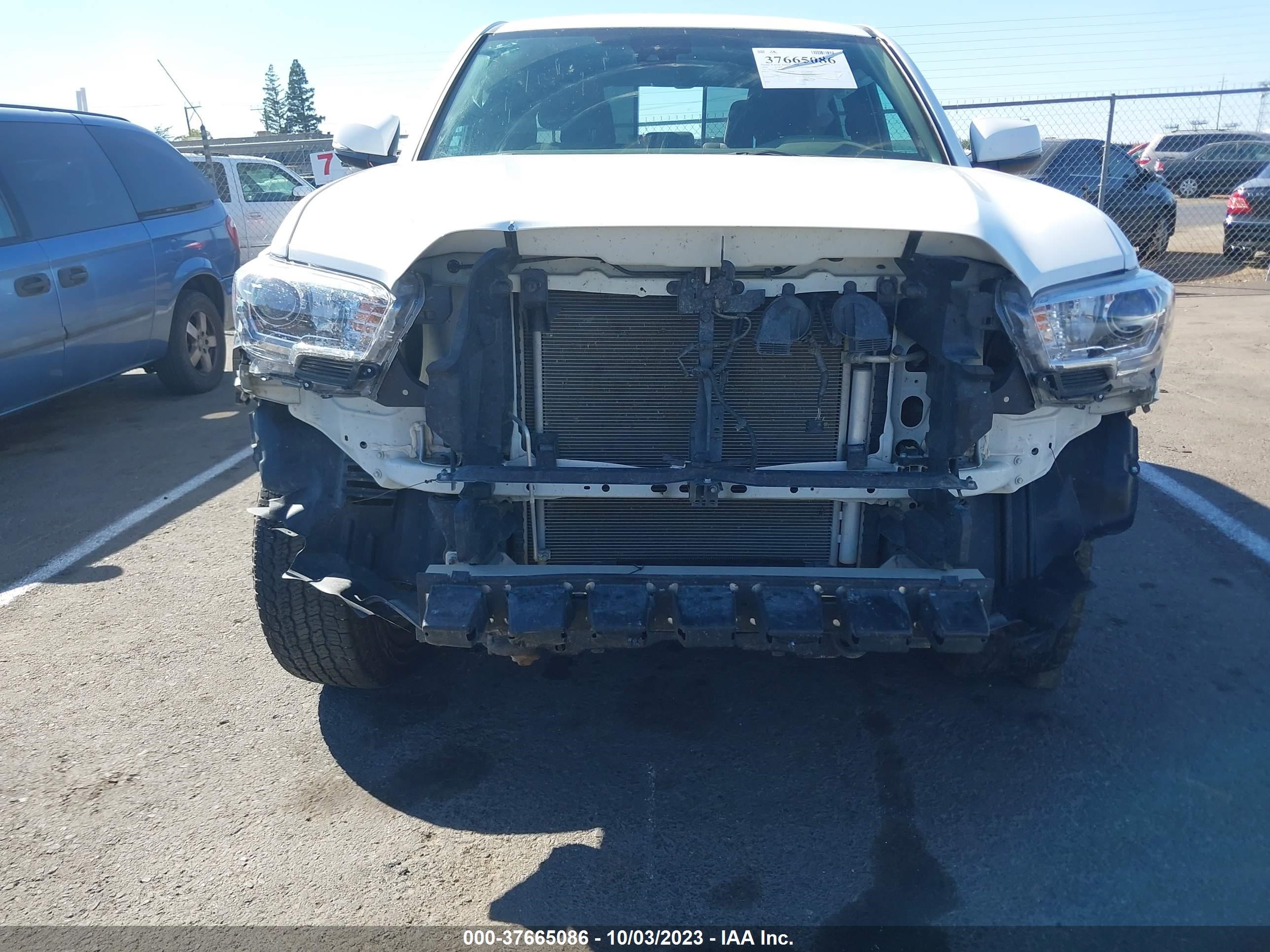 Photo 5 VIN: 5TFCZ5ANXLX235933 - TOYOTA TACOMA 