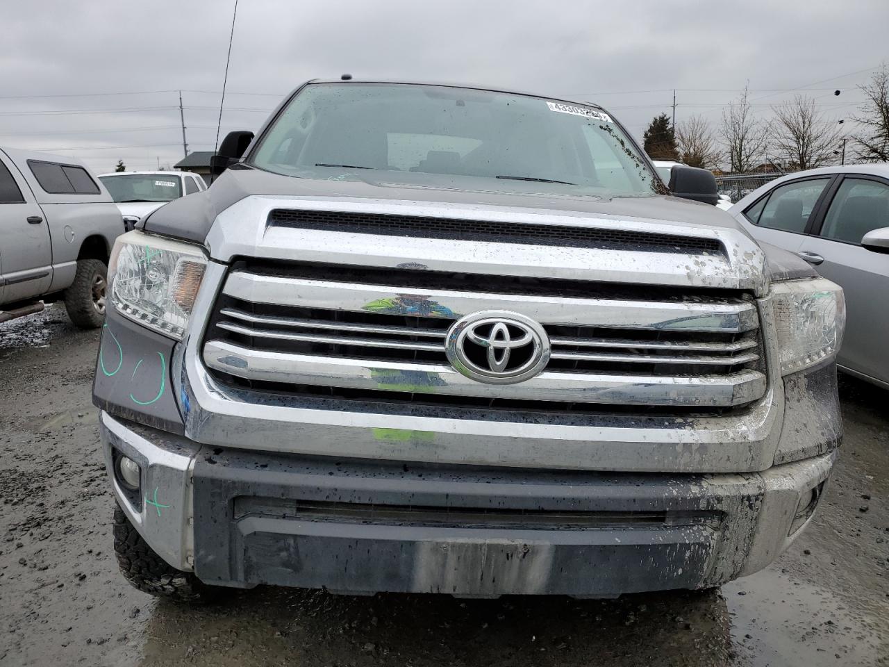 Photo 4 VIN: 5TFDM5F10HX073343 - TOYOTA TUNDRA 