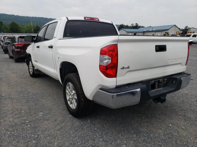 Photo 2 VIN: 5TFDM5F10KX082373 - TOYOTA TUNDRA CRE 