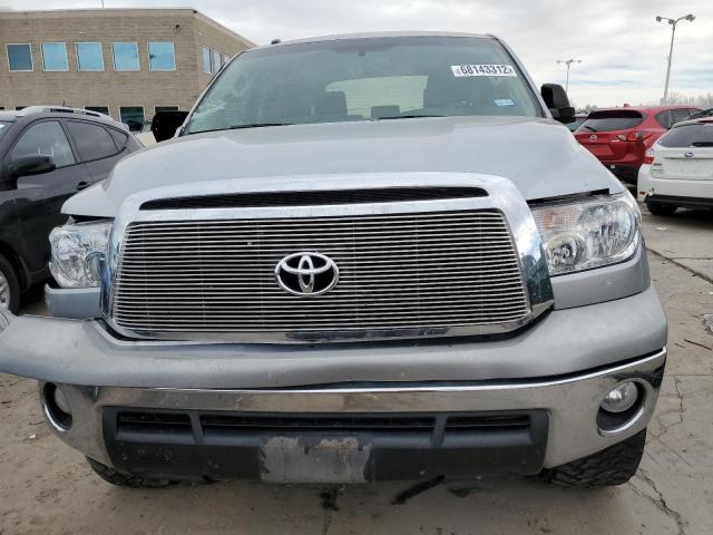 Photo 4 VIN: 5TFDM5F11DX045318 - TOYOTA TUNDRA CRE 