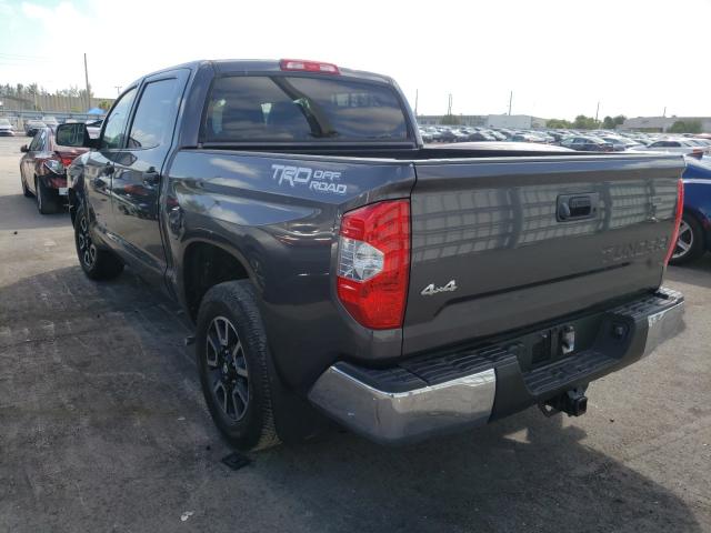 Photo 2 VIN: 5TFDM5F11JX076922 - TOYOTA TUNDRA 4WD 