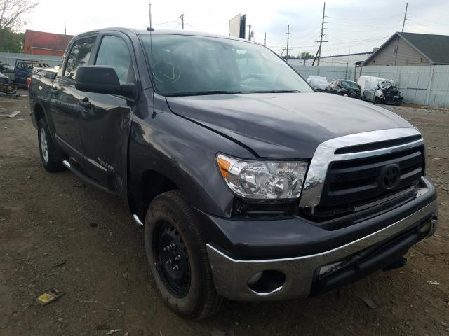 Photo 8 VIN: 5TFDM5F12CX038098 - TOYOTA TUNDRA CRE 