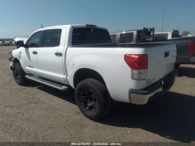 Photo 2 VIN: 5TFDM5F14AX007173 - TOYOTA TUNDRA 4WD TRUCK 