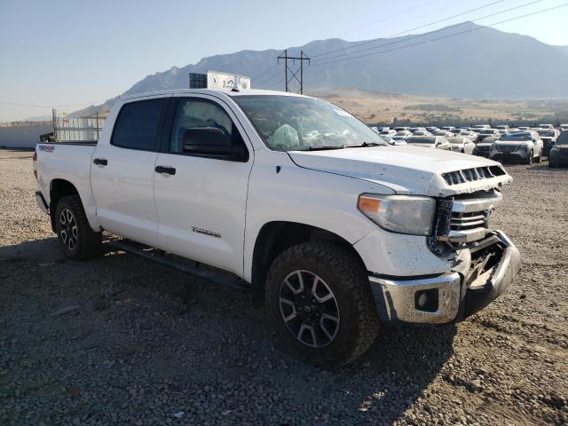 Photo 3 VIN: 5TFDM5F14HX070946 - TOYOTA TUNDRA 