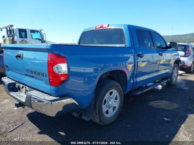 Photo 3 VIN: 5TFDM5F14KX083736 - TOYOTA TUNDRA 