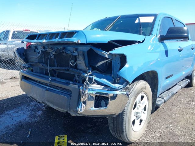 Photo 5 VIN: 5TFDM5F14KX083736 - TOYOTA TUNDRA 