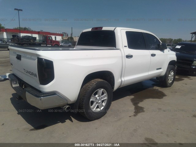 Photo 3 VIN: 5TFDM5F16KX079994 - TOYOTA TUNDRA 4WD 