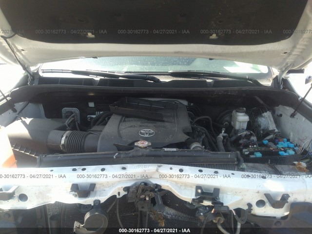 Photo 9 VIN: 5TFDM5F16KX079994 - TOYOTA TUNDRA 4WD 