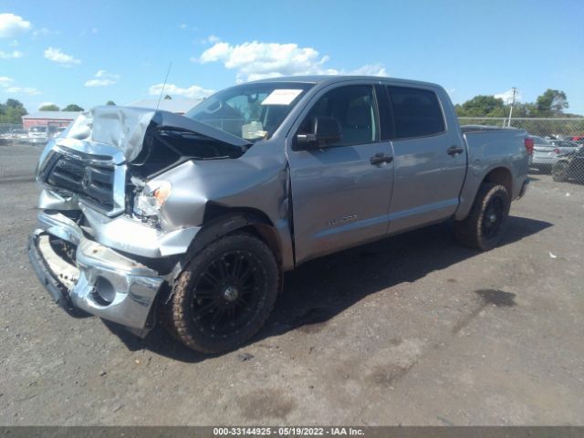 Photo 1 VIN: 5TFDM5F19AX002700 - TOYOTA TUNDRA 4WD TRUCK 