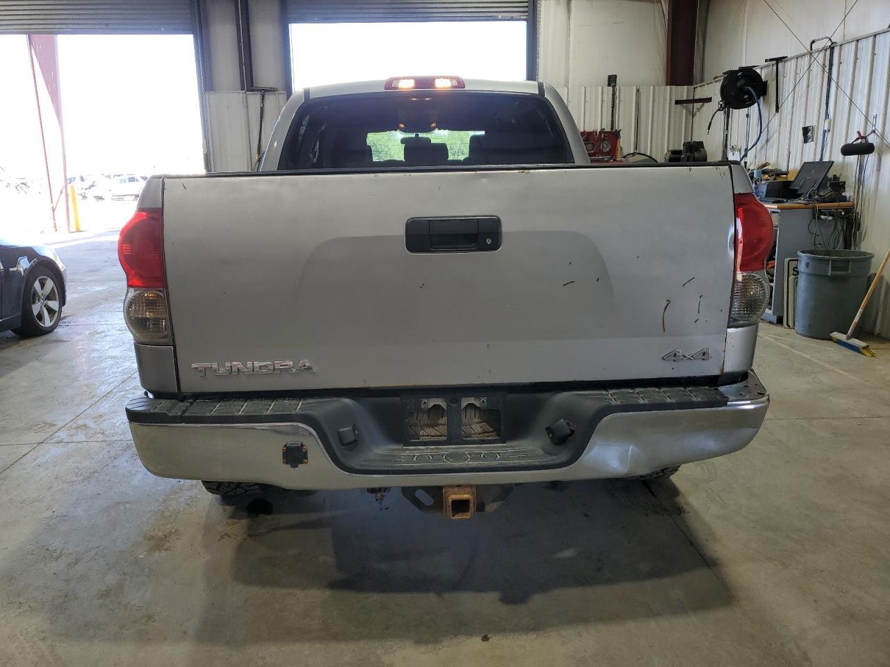 Photo 5 VIN: 5TFDV54118X034356 - TOYOTA TUNDRA 