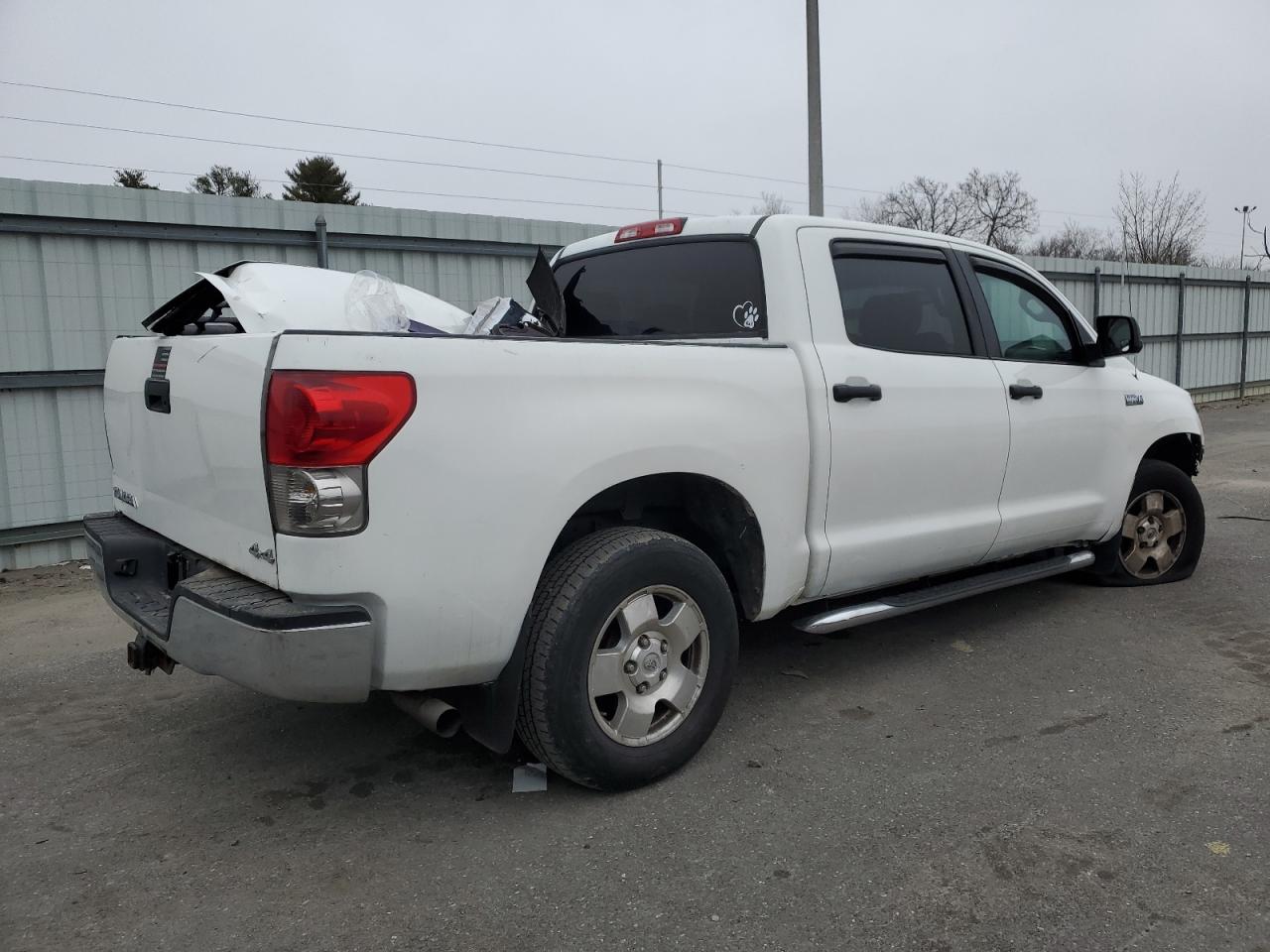 Photo 2 VIN: 5TFDV54148X065472 - TOYOTA TUNDRA 