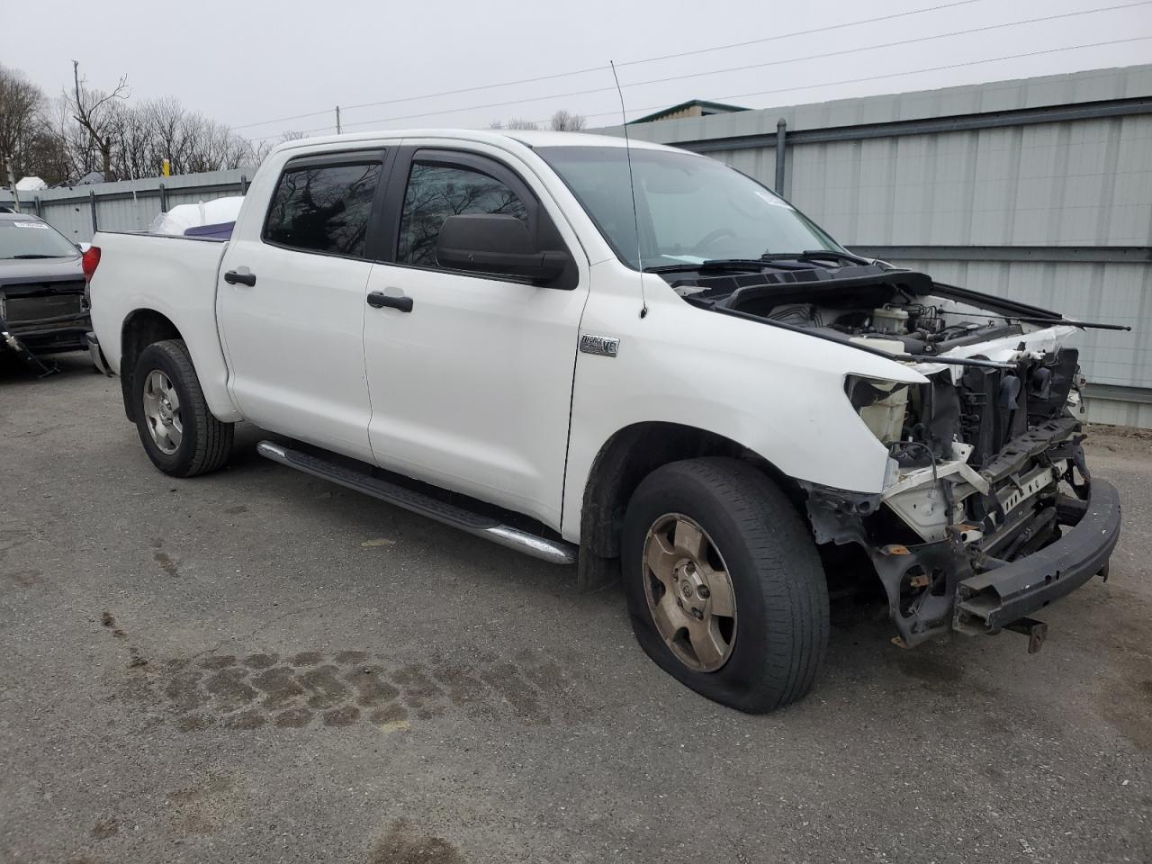 Photo 3 VIN: 5TFDV54148X065472 - TOYOTA TUNDRA 