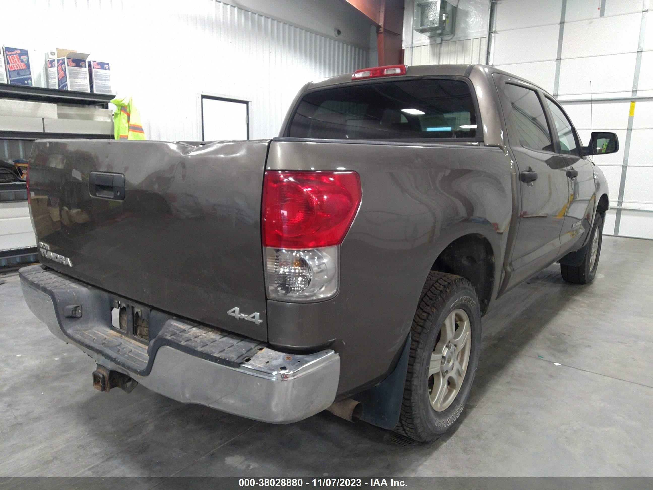 Photo 3 VIN: 5TFDV54178X050299 - TOYOTA TUNDRA 