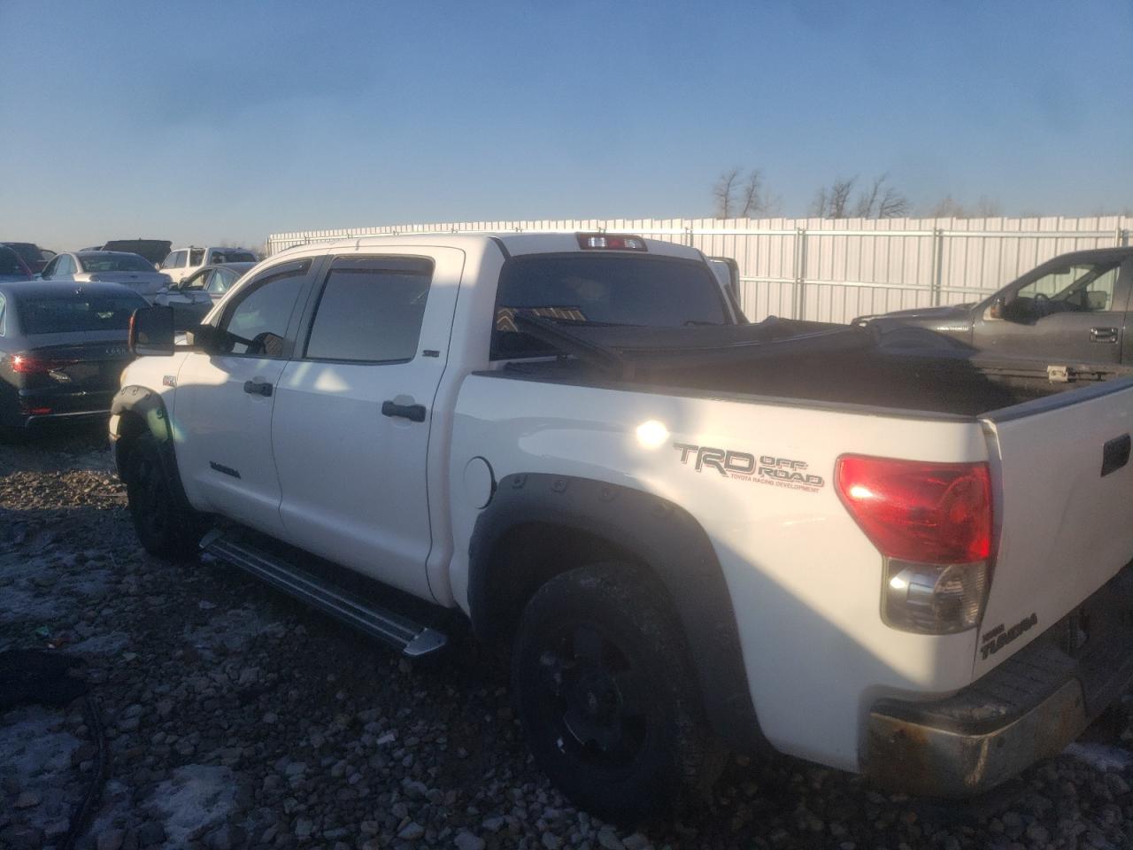 Photo 1 VIN: 5TFDV541X7X028134 - TOYOTA TUNDRA 