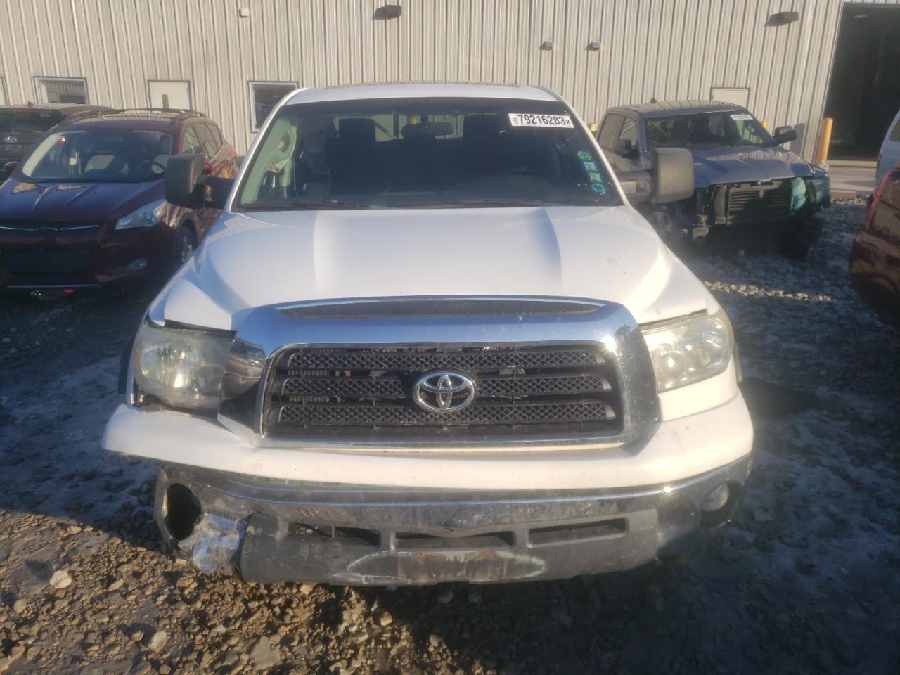 Photo 4 VIN: 5TFDV541X7X028134 - TOYOTA TUNDRA 