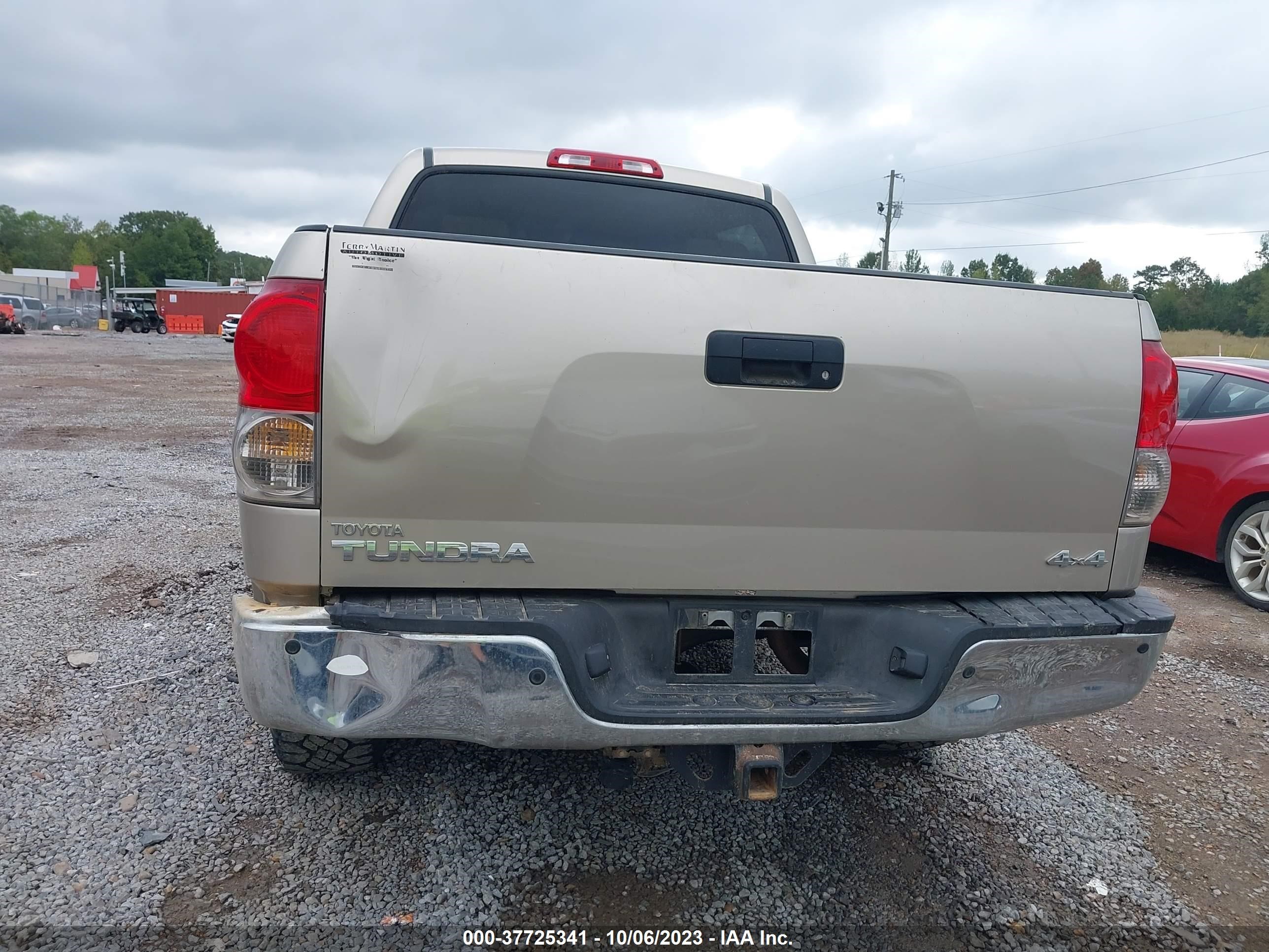 Photo 15 VIN: 5TFDV58108X034987 - TOYOTA TUNDRA 