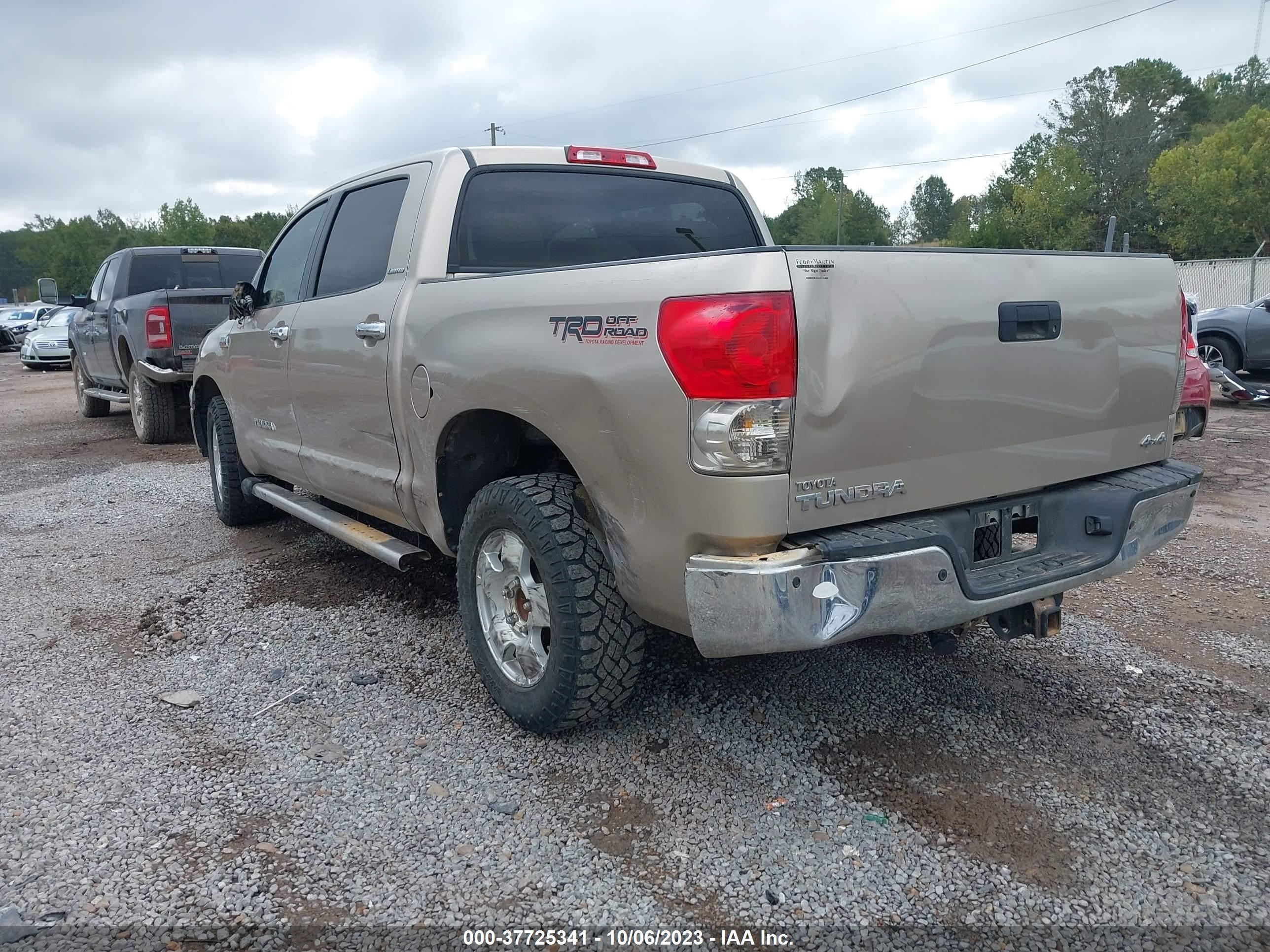 Photo 2 VIN: 5TFDV58108X034987 - TOYOTA TUNDRA 