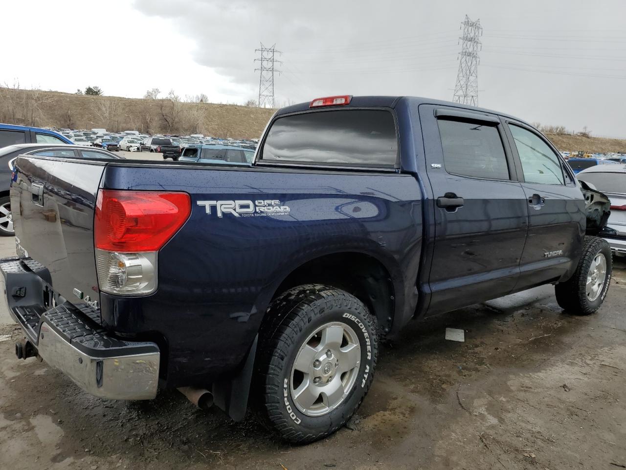 Photo 2 VIN: 5TFDW54169X087214 - TOYOTA TUNDRA 