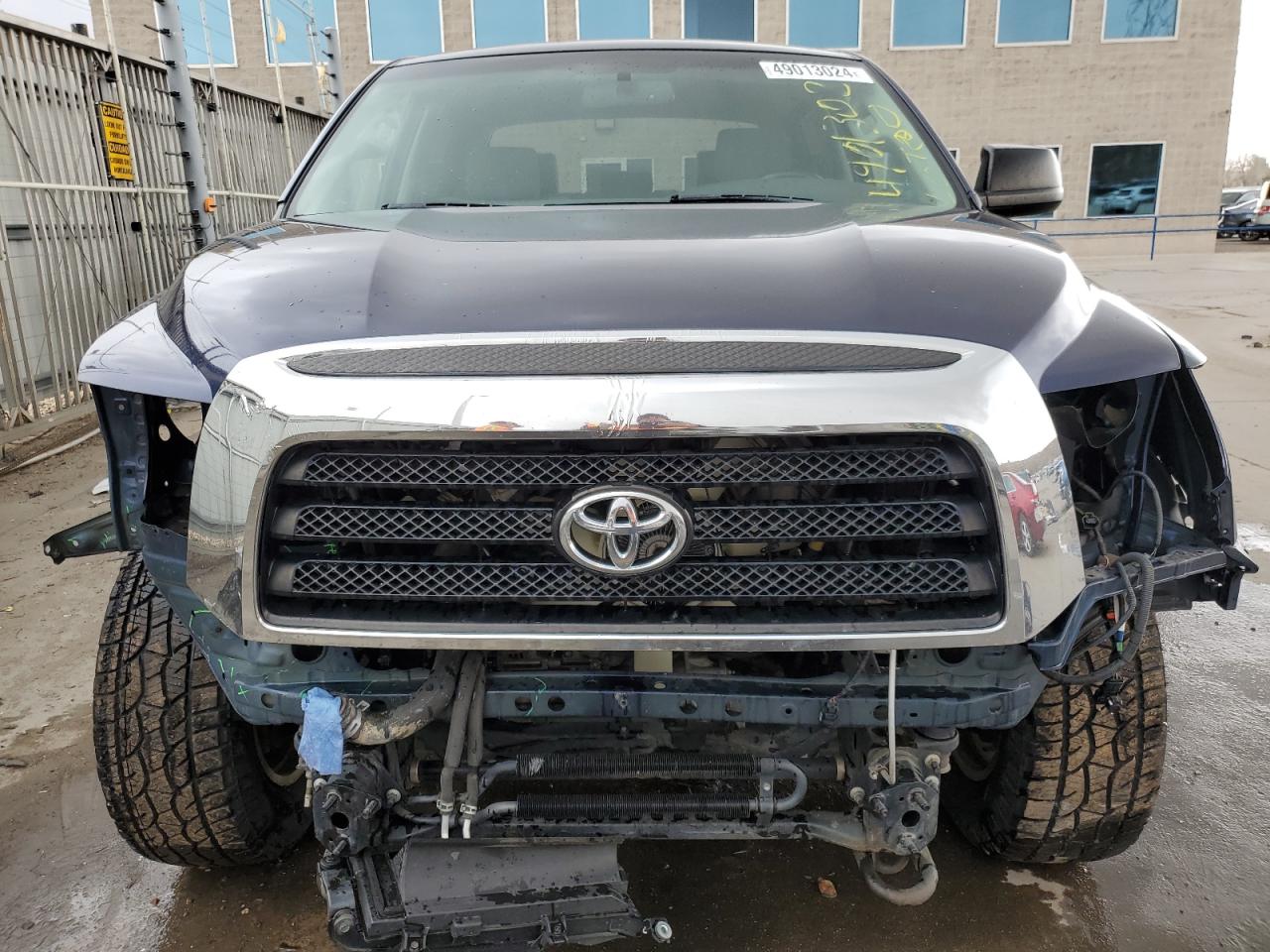 Photo 4 VIN: 5TFDW54169X087214 - TOYOTA TUNDRA 