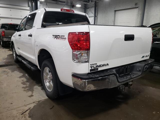 Photo 2 VIN: 5TFDW5F10AX105272 - TOYOTA TUNDRA CRE 