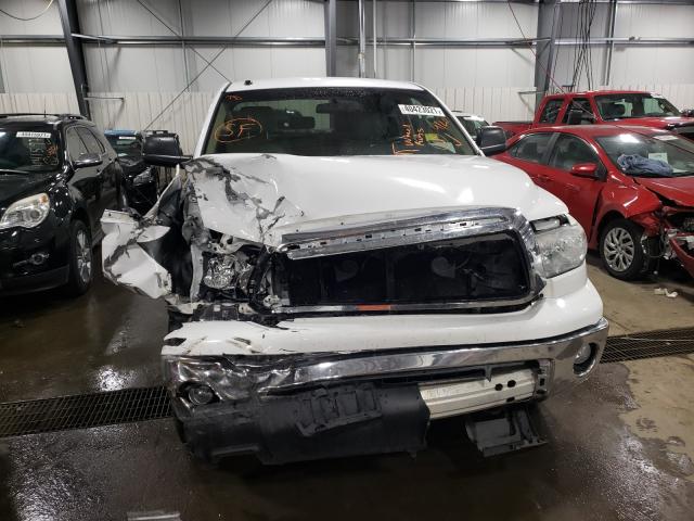 Photo 8 VIN: 5TFDW5F10AX105272 - TOYOTA TUNDRA CRE 