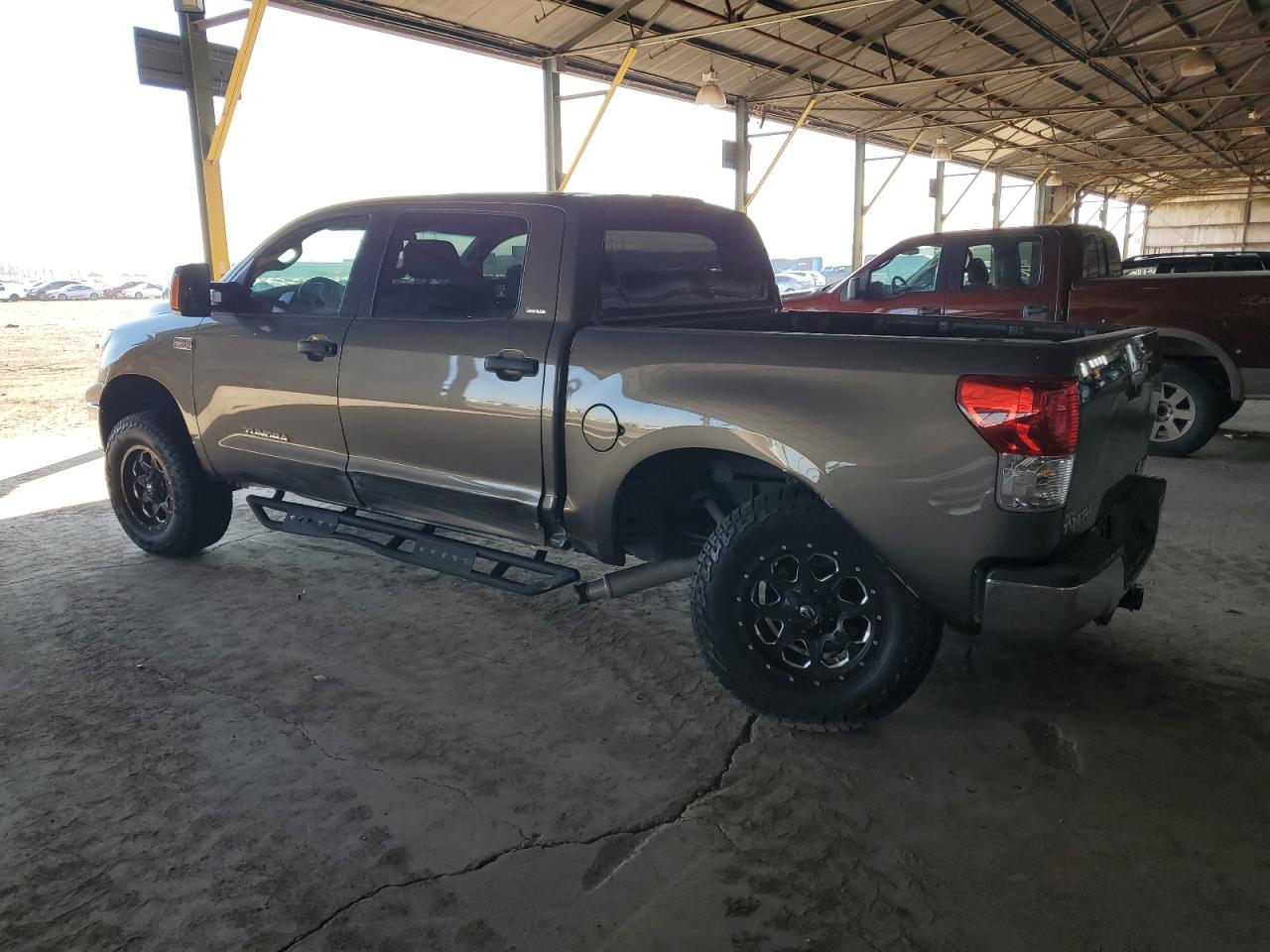 Photo 1 VIN: 5TFDW5F10AX125876 - TOYOTA TUNDRA 