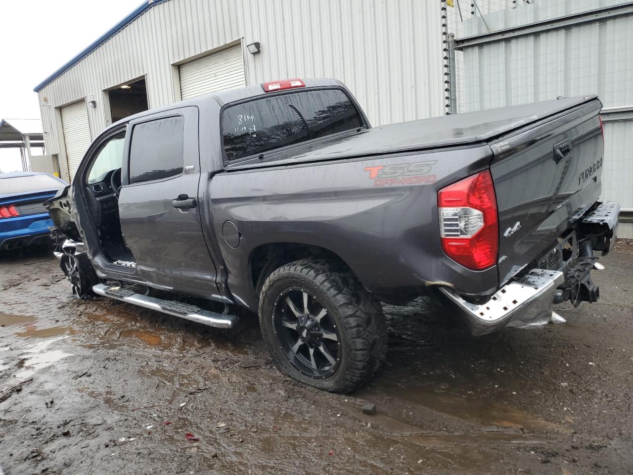 Photo 1 VIN: 5TFDW5F10EX398144 - TOYOTA TUNDRA 