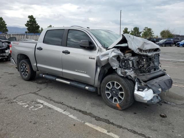 Photo 3 VIN: 5TFDW5F10GX500643 - TOYOTA TUNDRA 