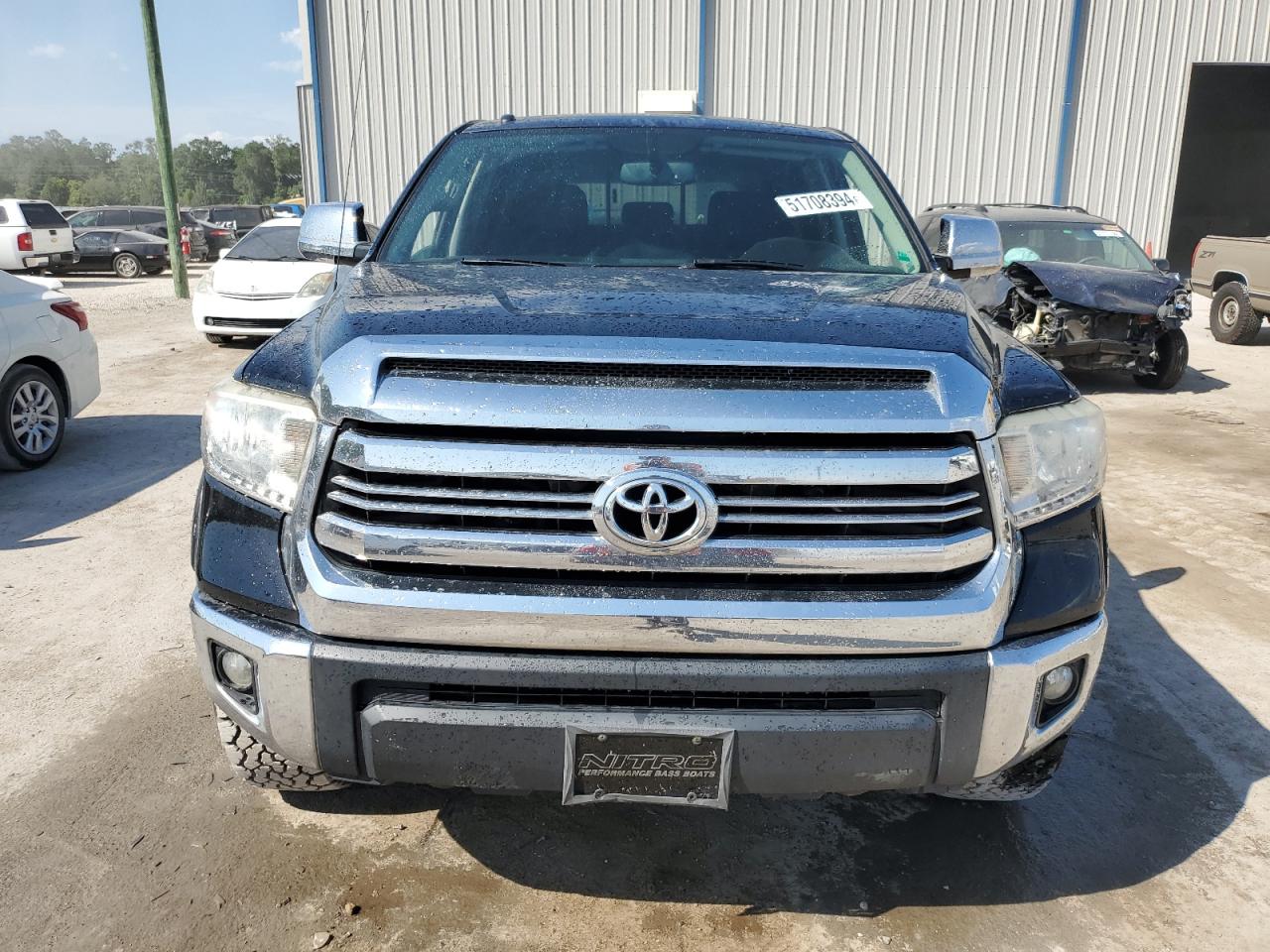 Photo 4 VIN: 5TFDW5F10GX513716 - TOYOTA TUNDRA 